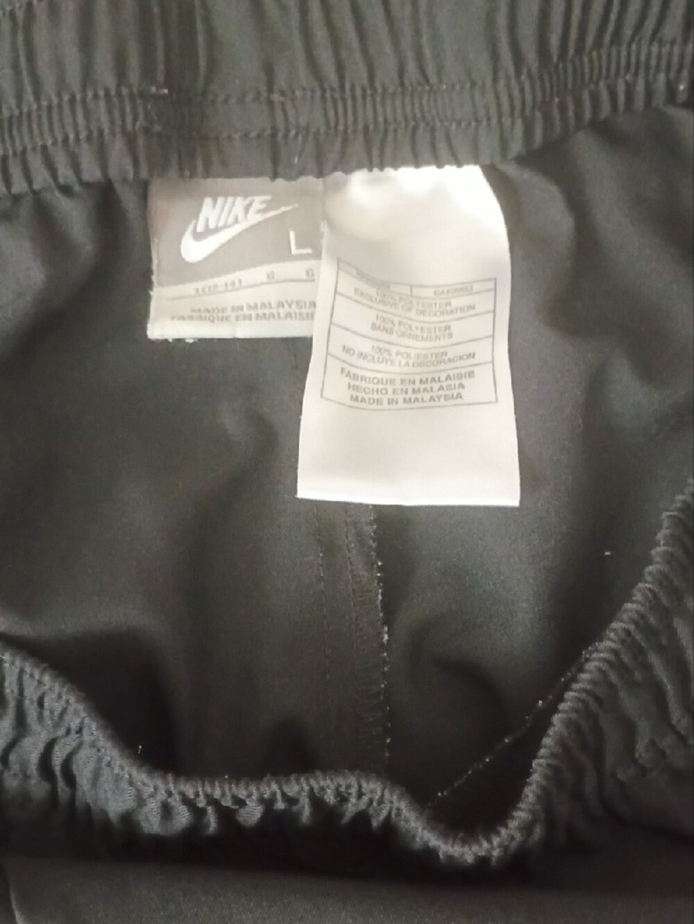 Nike Black Women's Capris Size Large - Picture 2 of 3